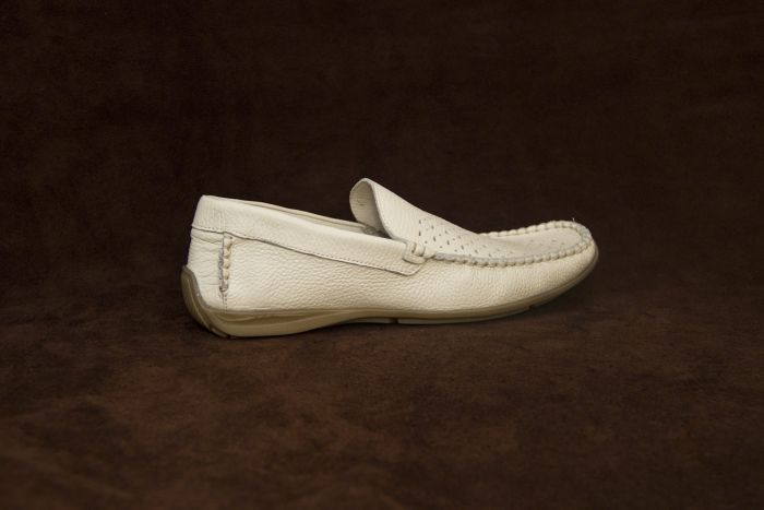 Туфли мужские (мокасины, белые) 102